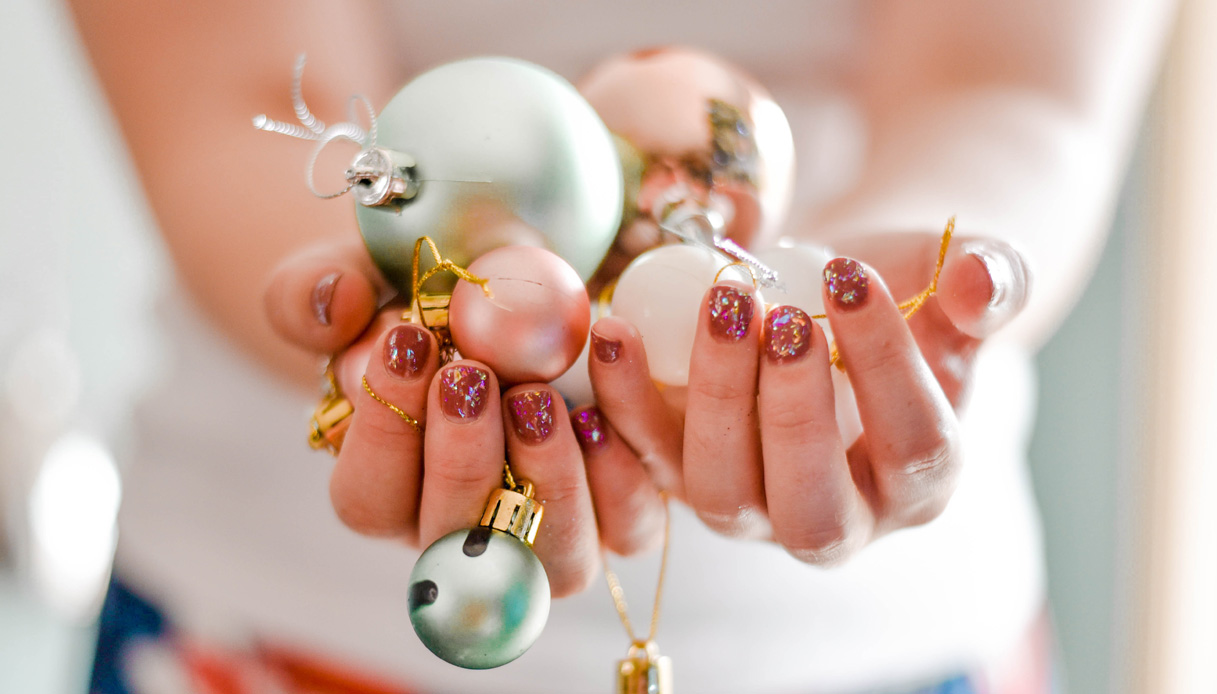 unghie glitter natalizie