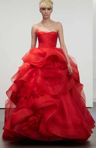 Abiti da sposa 2013: dal classico al colorato fino al rosso e nero