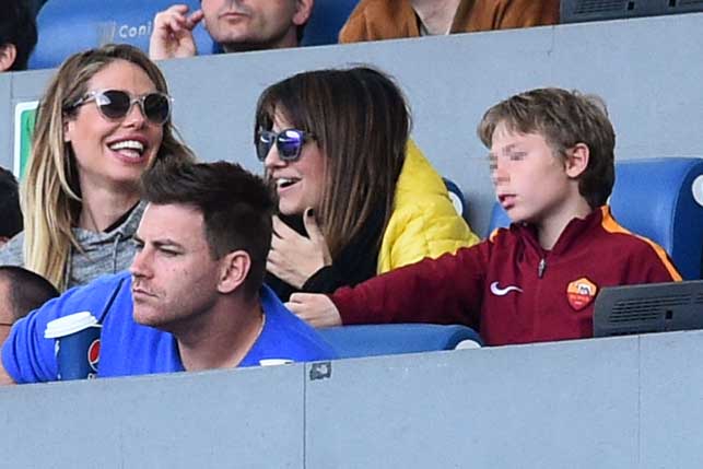 Come Si Chiamano I Figli Di Totti E Ilary Blasi