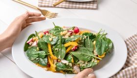 La frutta e la verdura che ci fanno restare giovani