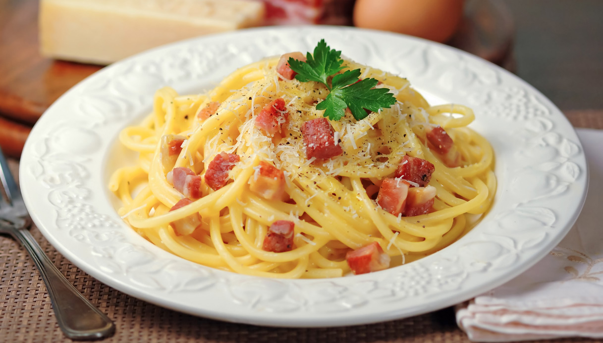 Pasta con zucca e speck. La videoricetta | DiLei