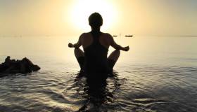 Meditazione orientale: benefici e tecniche