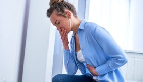 Nausea e vomito: ecco i migliori rimedi naturali