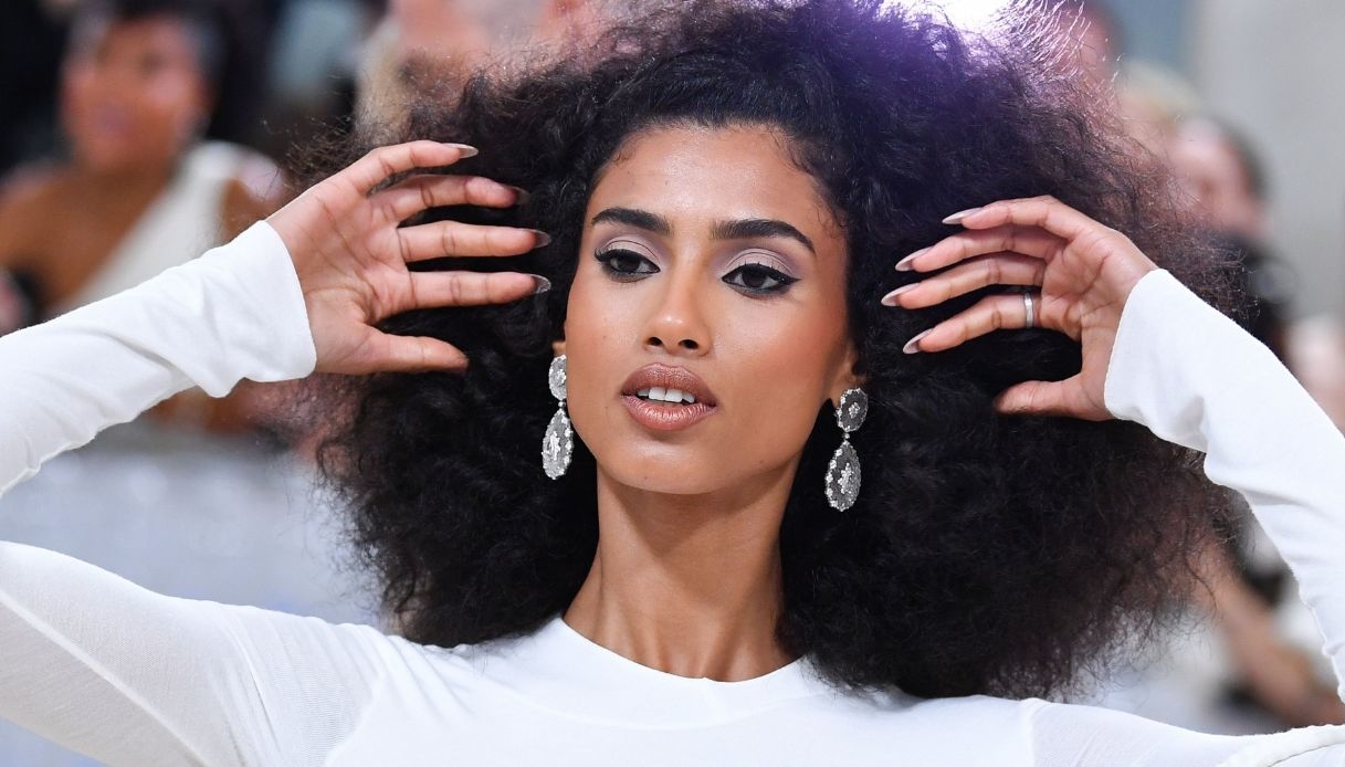 Imaan Hammam, quanto è alta