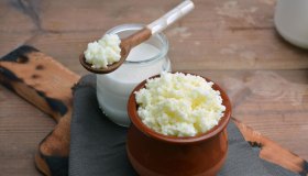 Kefir: cos’è, benefici e preparazione