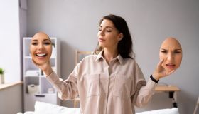 Sindrome dell’impostore: quando fatichi a prenderti i giusti meriti