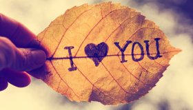 Dire “ti amo” per prima: quando e come farlo