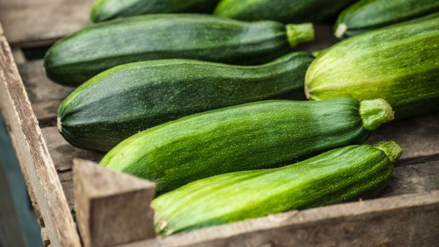 Come congelare le zucchine crude: il metodo migliore per tenerle fresche