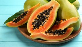Papaya, come si mangia e come capire se è buona