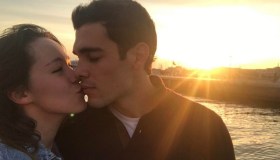 Aurora Ramazzotti, bacio al tramonto col nuovo fidanzato