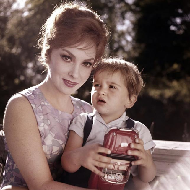 Chi è Il Figlio Di Gina Lollobrigida