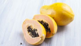 Papaya, tutte le proprietà benefiche