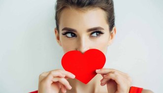 “Mamma, mi sono fidanzata”! Esiste un modo giusto per dirlo?