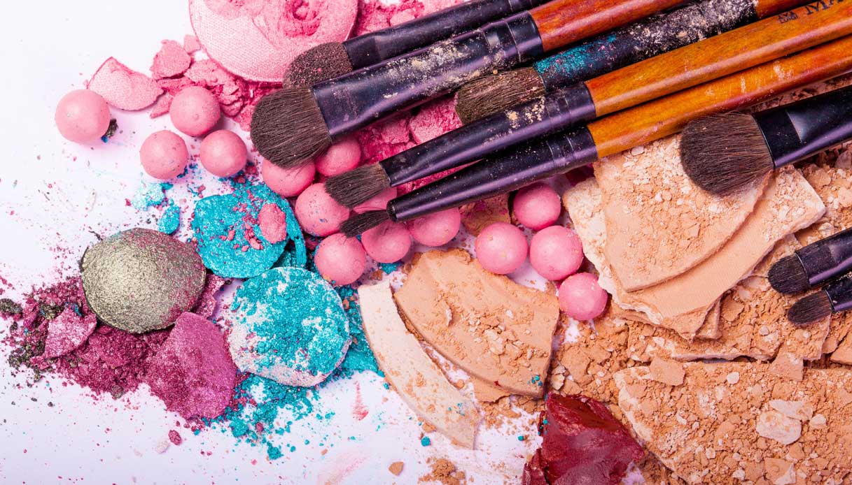 Make up low cost: come preparare i trucchi in casa