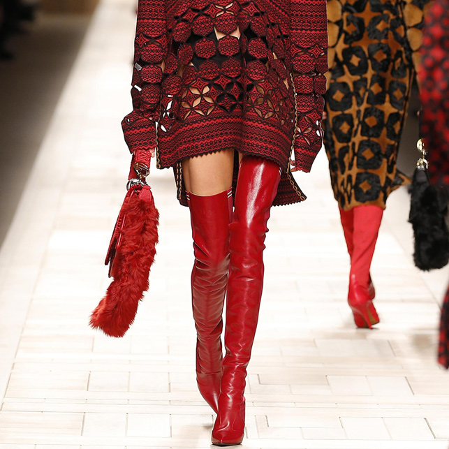 stivali rossi fendi