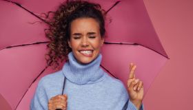 Capelli crespi: 4 rimedi infallibili anti umidità