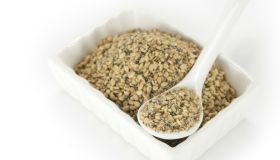 Gomasio, un’alternativa al sale: proprietà e come si prepara