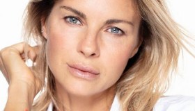 Martina Colombari celebra i suoi 44 anni e incanta su Instagram