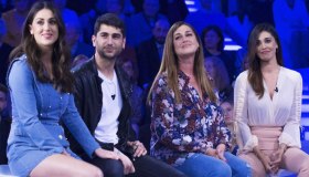 “Fattore Belen”: la Rodriguez fa la fortuna di parenti e amici