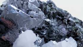 Ematite proprietà e benefici nella cristalloterapia