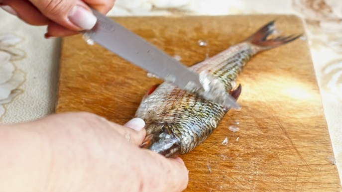 Come pulire il pesce in modo semplice: indicazioni e consigli