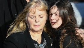 I funerali di Dolores O’Riordan, tra lacrime e musica dei Cranberries