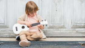 Suonare uno strumento musicale fa bene (soprattutto ai bambini)