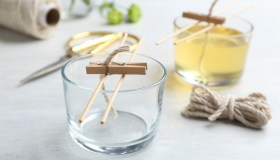 Candele fatte in casa: come farle e come decorarle