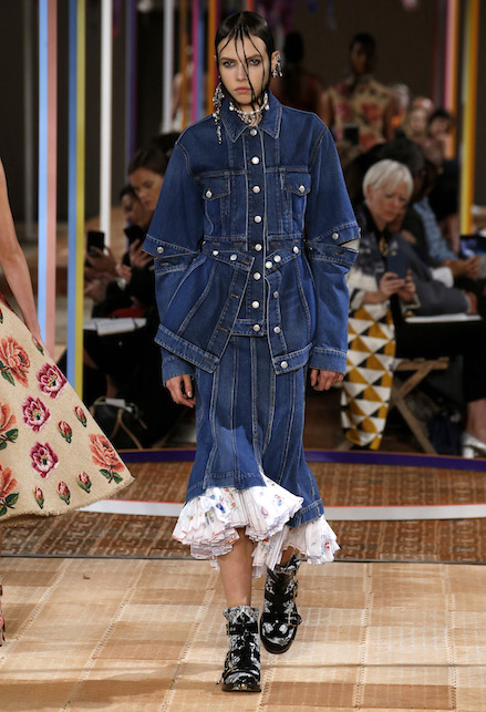 Denim all over: questa primavera, tutte in jeans