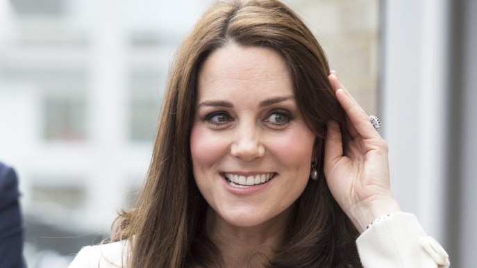 Kate Middleton all’ottavo mese di gravidanza: il pancione cresce e il parto è previsto per il 23 aprile