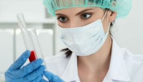 Le 10 malattie più pericolose del mondo (secondo l’OMS)