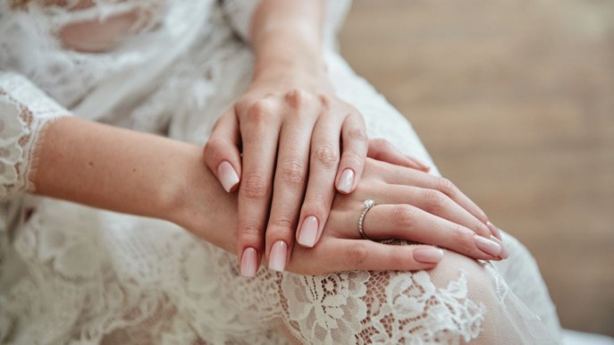 Unghie da sposa: idee e consigli per manicure eleganti e particolari