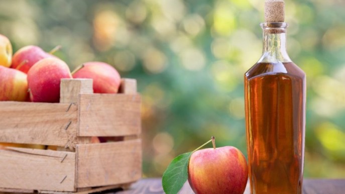 Aceto di mele: cos’è, proprietà e benefici anche a dieta