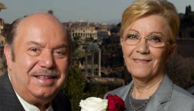 Lino Banfi torna a sorridere dopo il dramma: “Mia moglie è fuori pericolo”