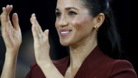 Meghan Markle in jeans: ruba la scena ad Harry e commuove tutti