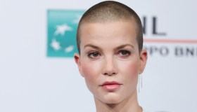 Sylvia Hoeks sciocca tutti: rasata alla Festa del Cinema di Roma
