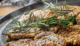 Carne di maiale: come integrarla nella dieta e le proprietà per la salute