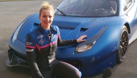 Manuela Gostner, una mamma al volante che sfida la velocità