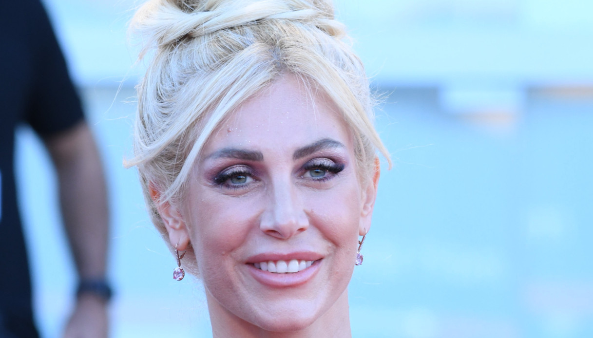 A casa di Francesco Caserta: una residenza lussuosa con pezzi d’antiquariato