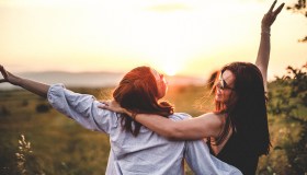 Un’amica è… la sorella di vita che hai scelto tu