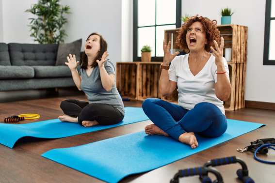 Rage yoga: la nuova disciplina che combatte il cattivo umore