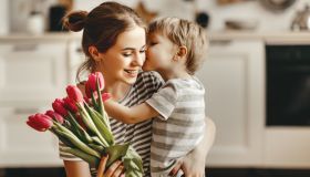 Il rapporto tra il figlio maschio e la mamma, secondo la psicologa