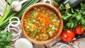 Dimagrisci fino a 6 chili con la nuovissima dieta del minestrone