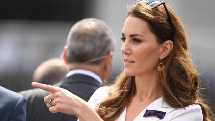Kate Middleton incanta a sorpresa Wimbledon col look in stile Diana