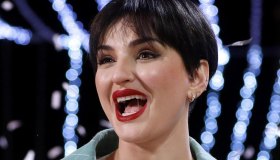 Arisa in bikini dopo la confessione sui kg presi: semplicemente stupenda