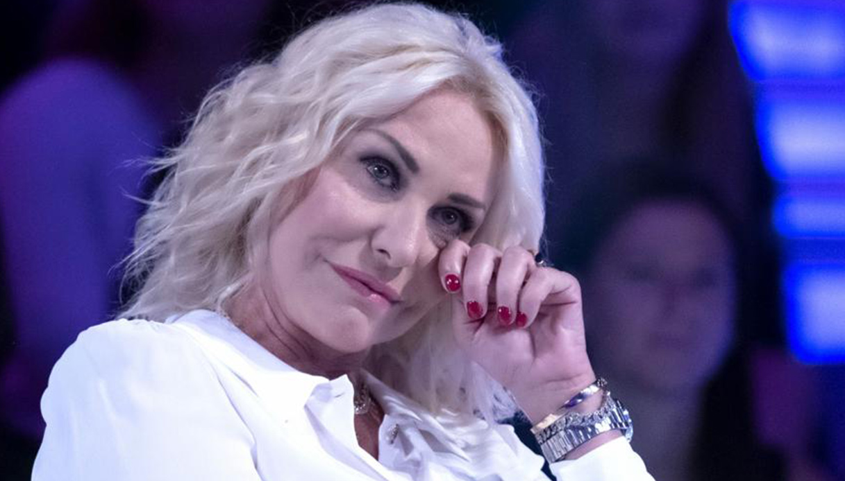Antonella Clerici si sfoga contro la Rai. E fa un pensierino su Mediaset