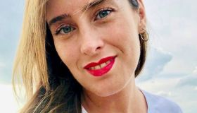 La Boschi incanta su Instagram con rossetto rosso e tacchi a spillo