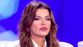 Alba Parietti, lite furiosa con la De André (e l’ex Oppini) dalla D’Urso