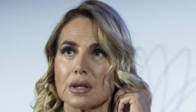 Barbara D’Urso, Costanzo commenta i suoi programmi