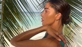 Belen alle Maldive: “Vai a lavorare”, la sua replica è da manuale